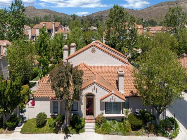 424 Country Club Drive A, Simi Valley, CA 93065