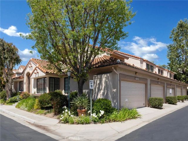 424 Country Club Drive A, Simi Valley, CA 93065