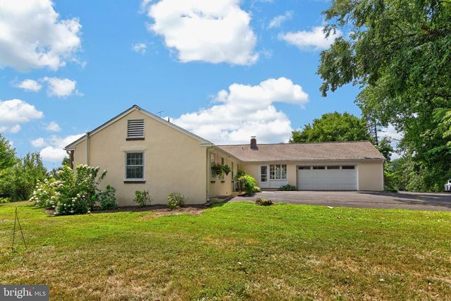 1015 CHESTER SPRINGS RD, Phoenixville, PA 19460