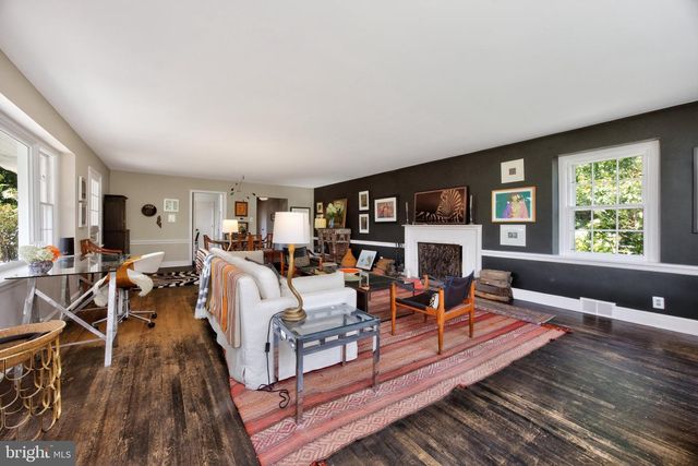 1015 CHESTER SPRINGS RD, Phoenixville, PA 19460