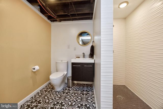 1015 CHESTER SPRINGS RD, Phoenixville, PA 19460