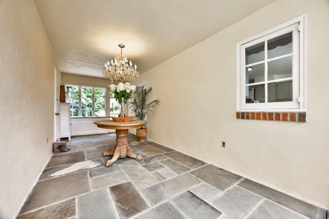 1015 CHESTER SPRINGS RD, Phoenixville, PA 19460