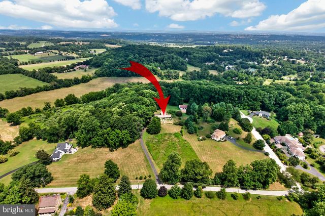 1015 CHESTER SPRINGS RD, Phoenixville, PA 19460