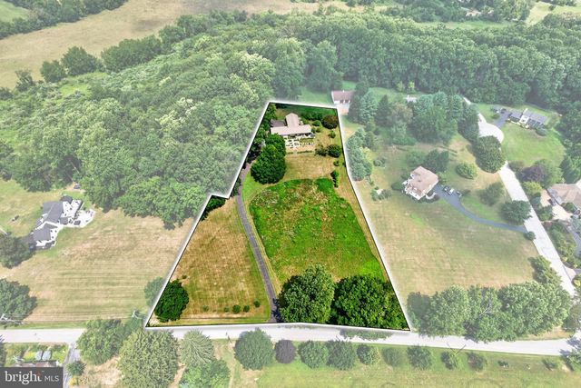1015 CHESTER SPRINGS RD, Phoenixville, PA 19460