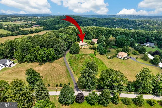 1015 CHESTER SPRINGS RD, Phoenixville, PA 19460