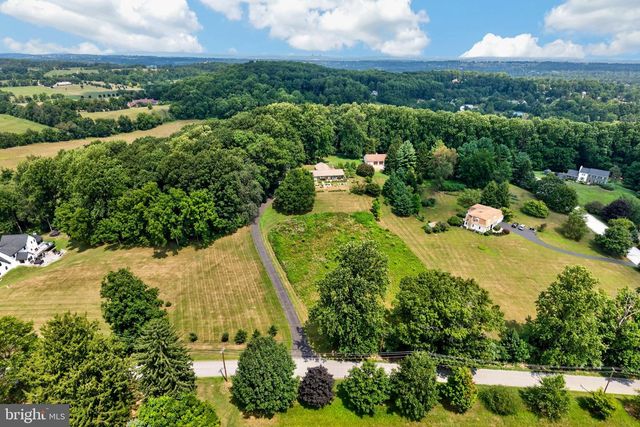 1015 CHESTER SPRINGS RD, Phoenixville, PA 19460