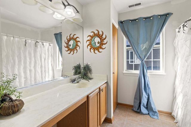 7720 Mossheather Drive, Joliet, IL 60431