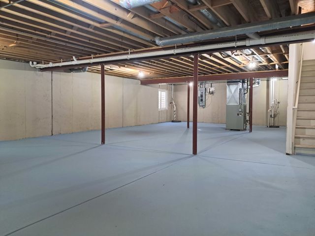 7720 Mossheather Drive, Joliet, IL 60431