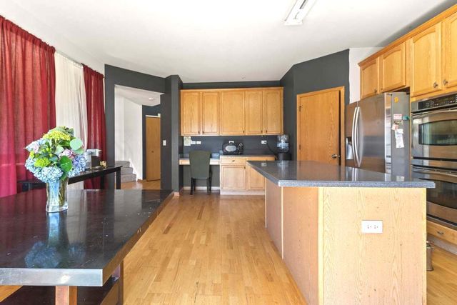 7720 Mossheather Drive, Joliet, IL 60431