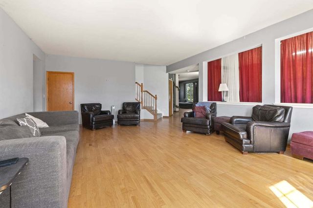 7720 Mossheather Drive, Joliet, IL 60431