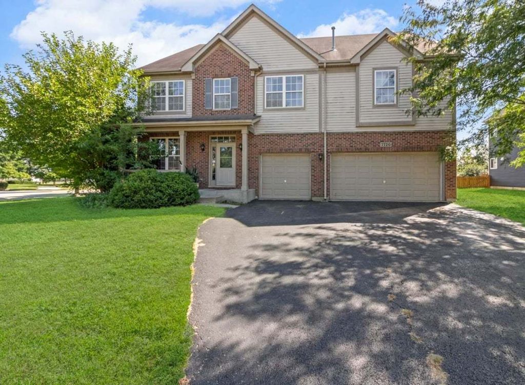 7720 Mossheather Drive, Joliet, IL 60431