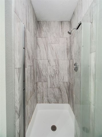 17419 Lobo Trail, Houston, TX 77084