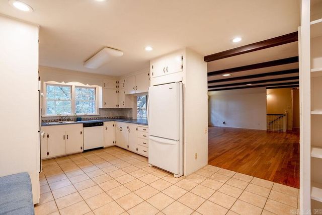 1408 Hillcrest Drive, Searcy, AR 72143