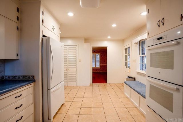 1408 Hillcrest Drive, Searcy, AR 72143