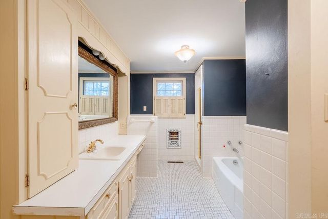 1408 Hillcrest Drive, Searcy, AR 72143