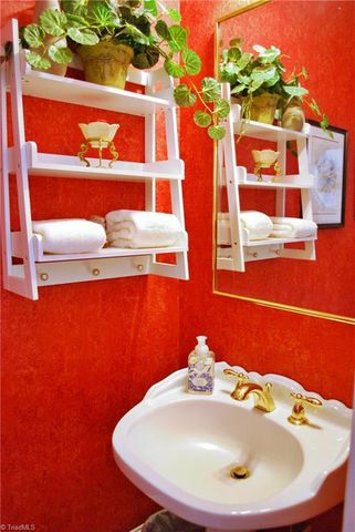 1457 Altamahaw Union Ridge Road, Burlington, NC 27217