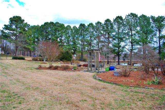 1457 Altamahaw Union Ridge Road, Burlington, NC 27217