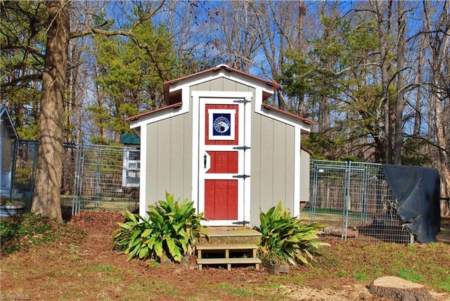 1457 Altamahaw Union Ridge Road, Burlington, NC 27217