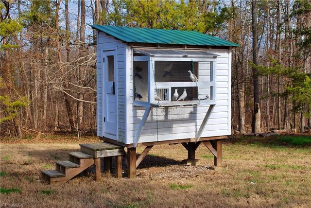 1457 Altamahaw Union Ridge Road, Burlington, NC 27217