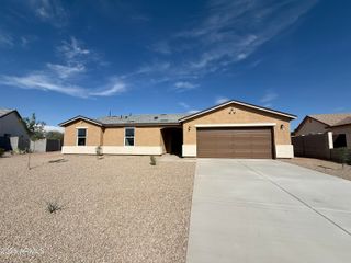 8481 W REVENTON Drive, Arizona City, AZ 85123