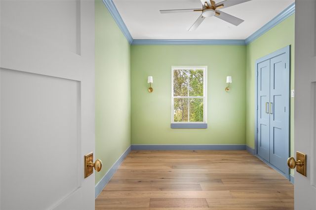 1739 Latexo Drive, Houston, TX 77018