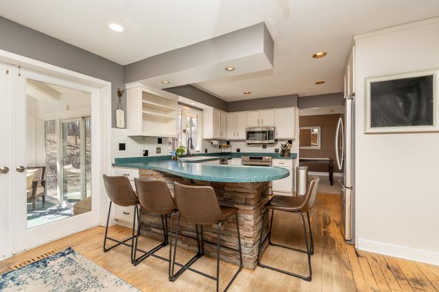 16917 Lake Street Extension, Minnetonka, MN 55345