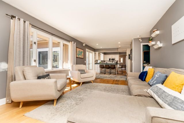 16917 Lake Street Extension, Minnetonka, MN 55345