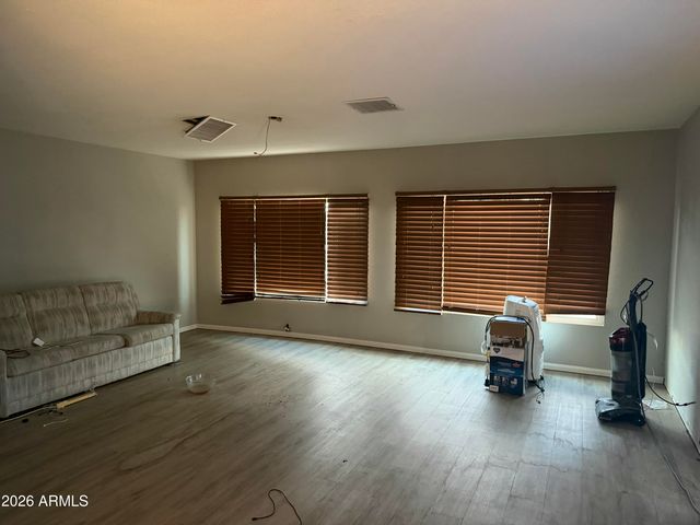 3921 E Baywood Avenue, Mesa, AZ 85206