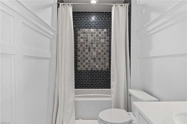 118 Sleepy Point WAY, Suffolk, VA 23435