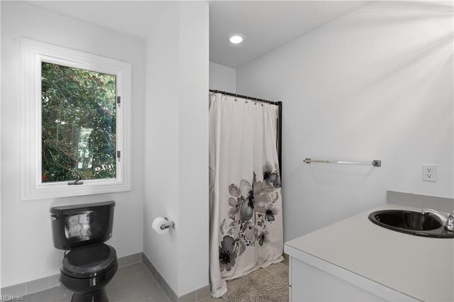 118 Sleepy Point WAY, Suffolk, VA 23435