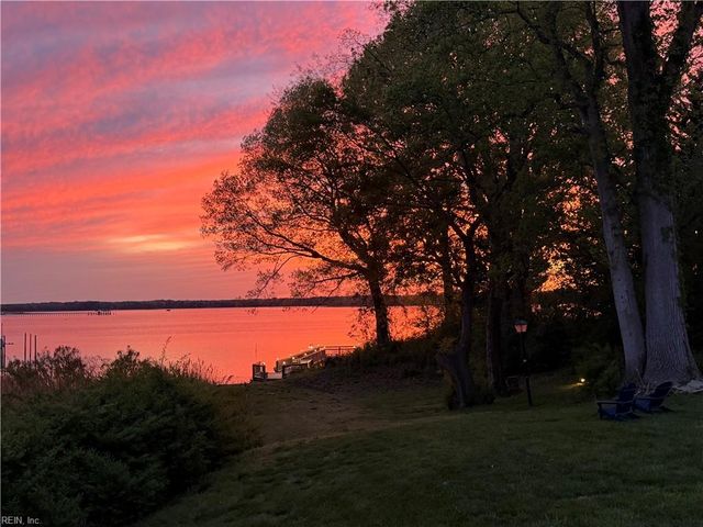 118 Sleepy Point WAY, Suffolk, VA 23435