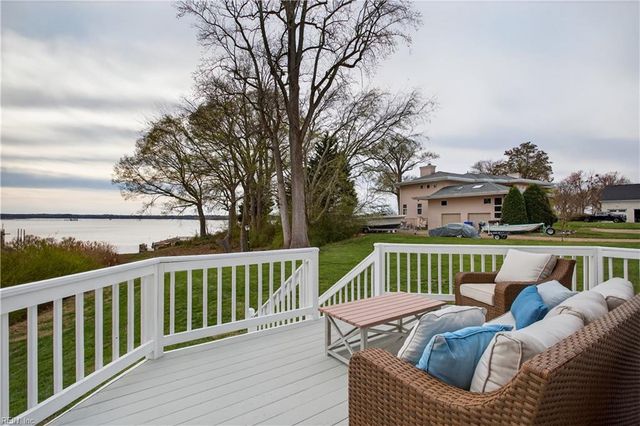 118 Sleepy Point WAY, Suffolk, VA 23435