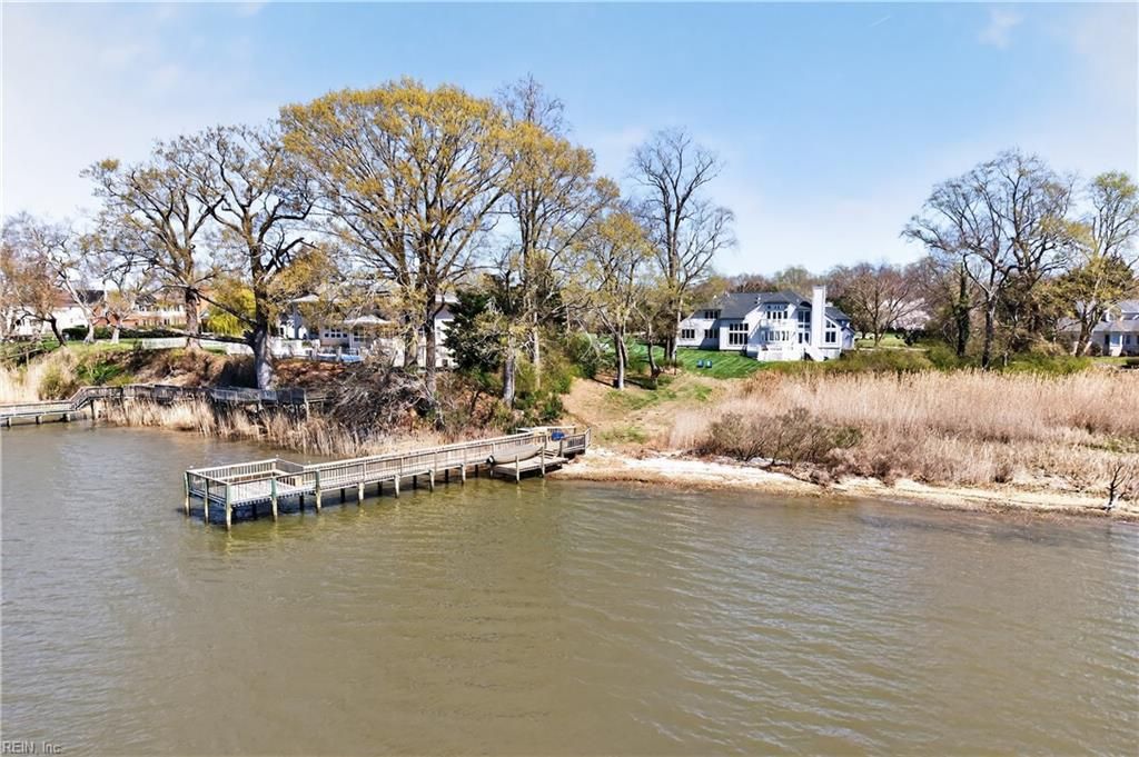 118 Sleepy Point WAY, Suffolk, VA 23435