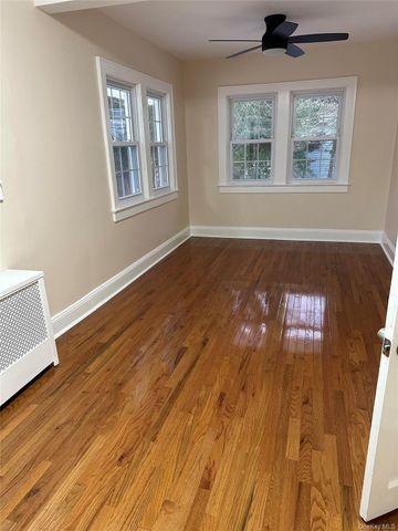 67 Clinch Avenue, Garden City, NY 11530