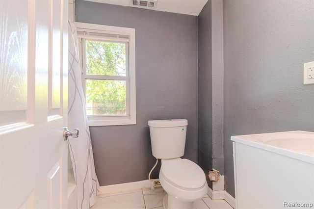 11472 Cadillac Avenue, Warren, MI 48089