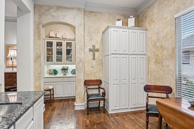4229 N Hall Street D, Dallas, TX 75219