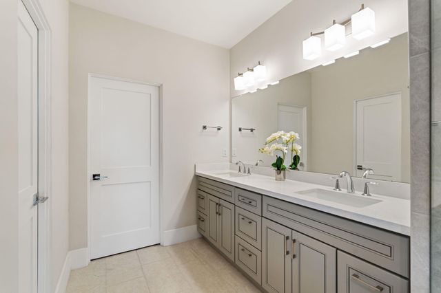 1307 Idylwild Street B, Houston, TX 77009