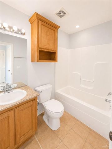 1208 W Kiwi 1, Pharr, TX 78577