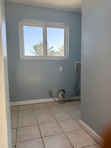 2416 - 2414 Linden Street, Oakland, CA 94607