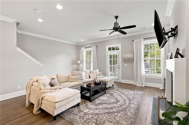 140 Clover Court, Roswell, GA 30075