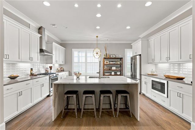 140 Clover Court, Roswell, GA 30075