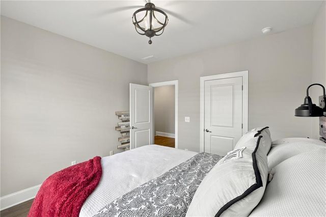 140 Clover Court, Roswell, GA 30075