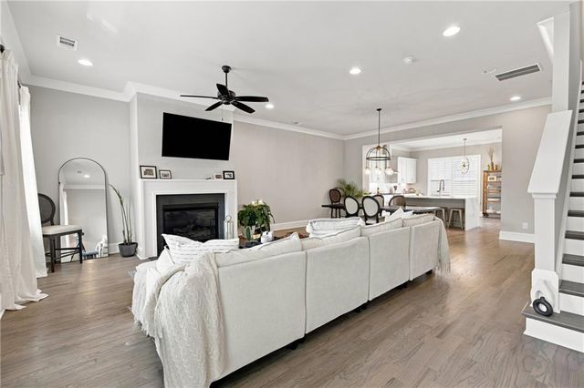 140 Clover Court, Roswell, GA 30075