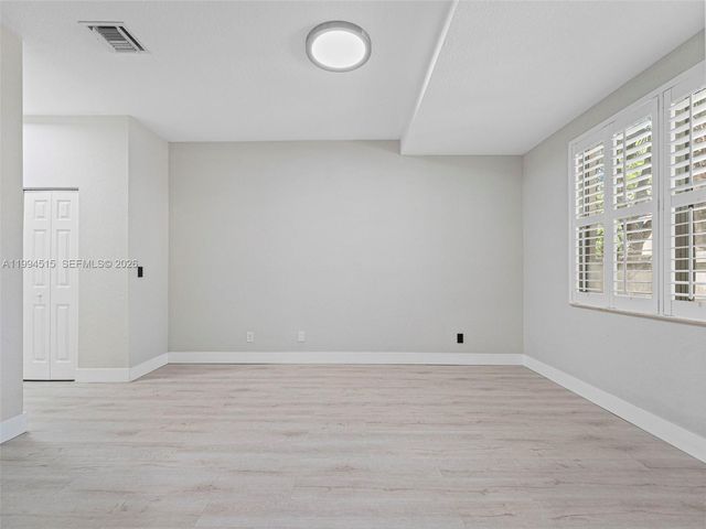 4851 Bonsai Cir 101, Palm Beach Gardens, FL 33418