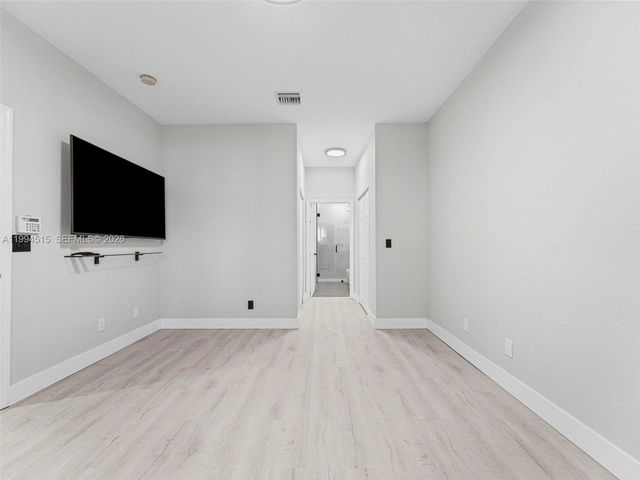 4851 Bonsai Cir 101, Palm Beach Gardens, FL 33418