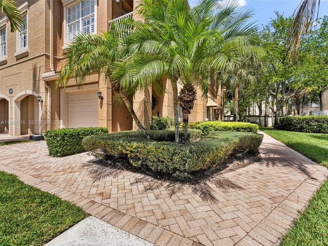 4851 Bonsai Cir 101, Palm Beach Gardens, FL 33418