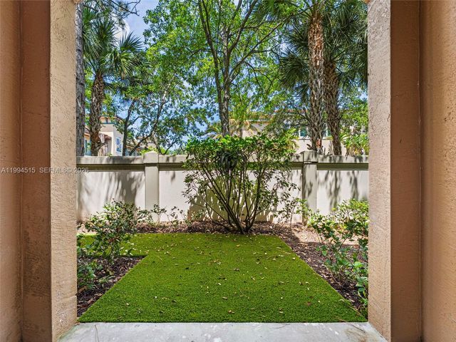 4851 Bonsai Cir 101, Palm Beach Gardens, FL 33418
