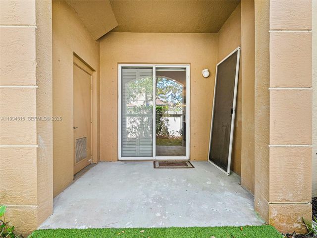 4851 Bonsai Cir 101, Palm Beach Gardens, FL 33418