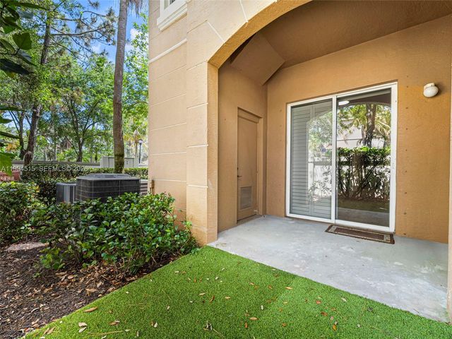 4851 Bonsai Cir 101, Palm Beach Gardens, FL 33418