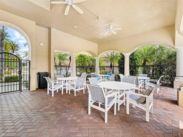 4851 Bonsai Cir 101, Palm Beach Gardens, FL 33418